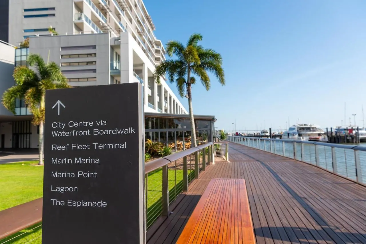 Apartment The Reef Pad, Ideally Located With A Stellar View! Cairns